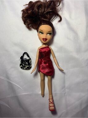 Bratz Hollywood Style Katia 2006 Vintage Doll Red Dress Purse Y2K MGA